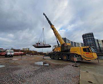 автокраны для подъема катеров и яхт
