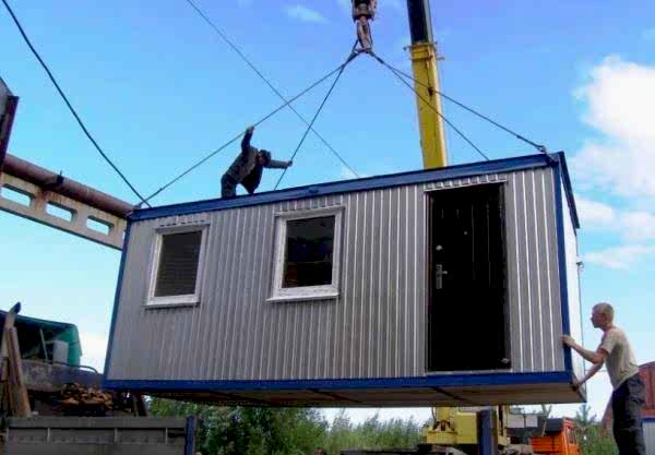 Перемещение бытовки контейнера