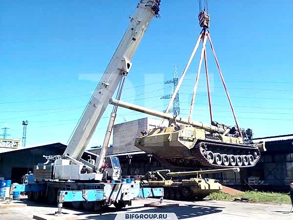 Погрузка техники на платформы и тралы